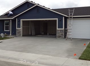 981 S Hebgon Lake Ave, Middleton, ID 83644