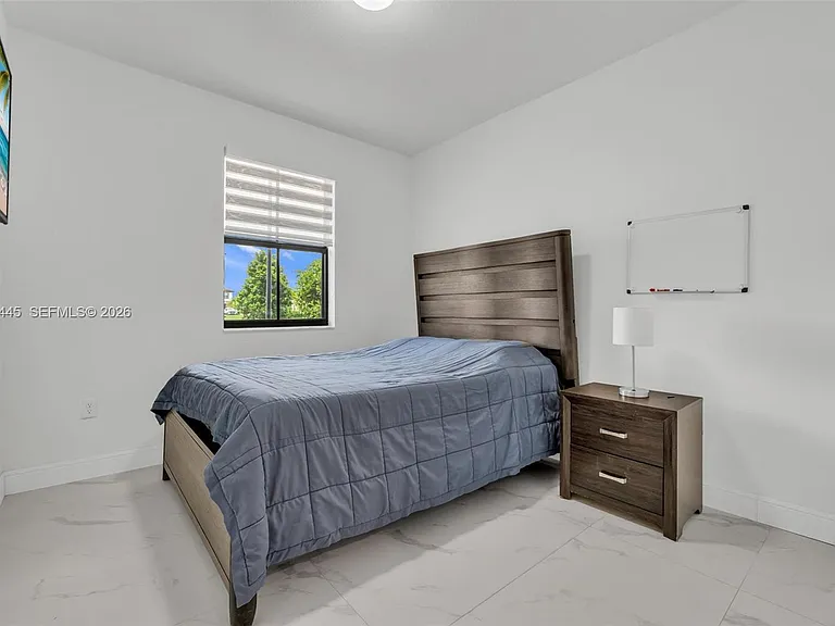 3538 W 108th St — Photo 21