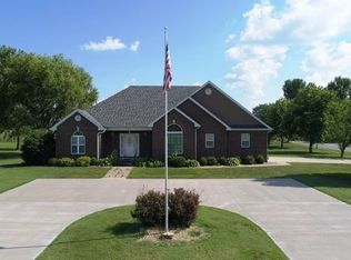200 E Carman Rd, El Dorado Springs, MO 64744