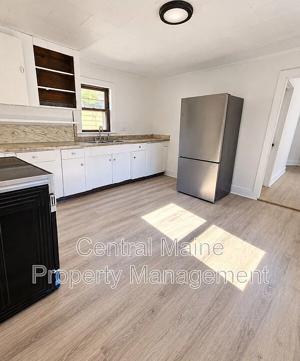 78 Gage St #2