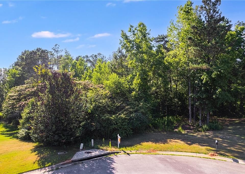 1st image of 134 Carriage Oaks Dr #4