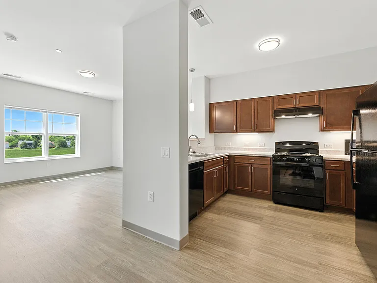 750 Tower Dr — Photo 1