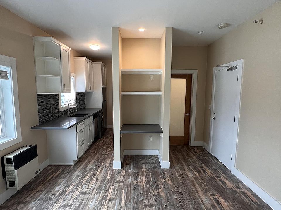 1st image of 40 Westminster Ave #15