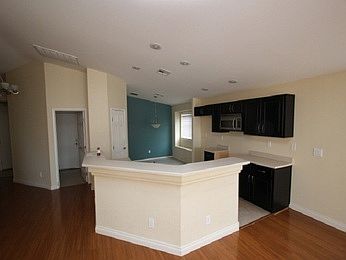 3rd image of 5923 Sierra Medina Ave