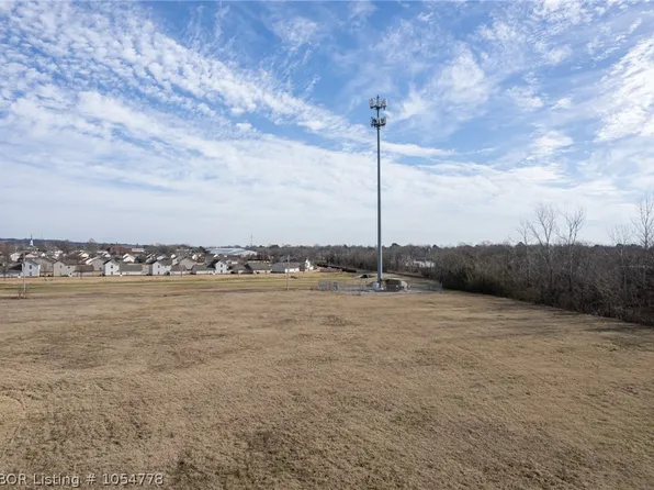 6th & 27th St, Fort Smith, AR 72904