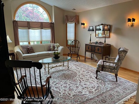 2nd image of 1594 Sweetbay Dr