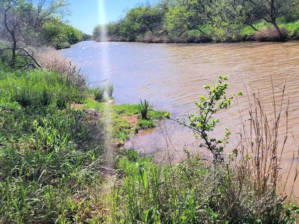 126 Cervenka Rd, Bronte, TX 76933