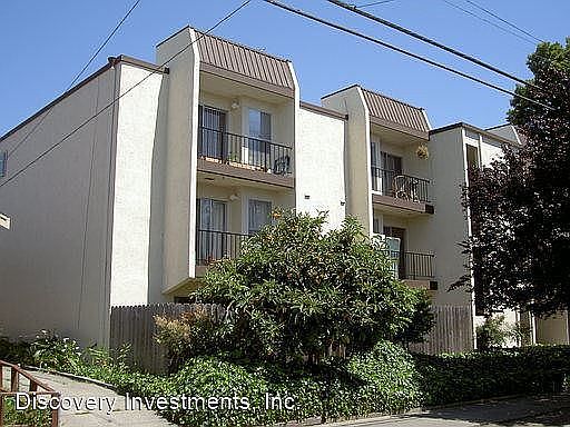 3rd image of 2229 McGee Ave APT G