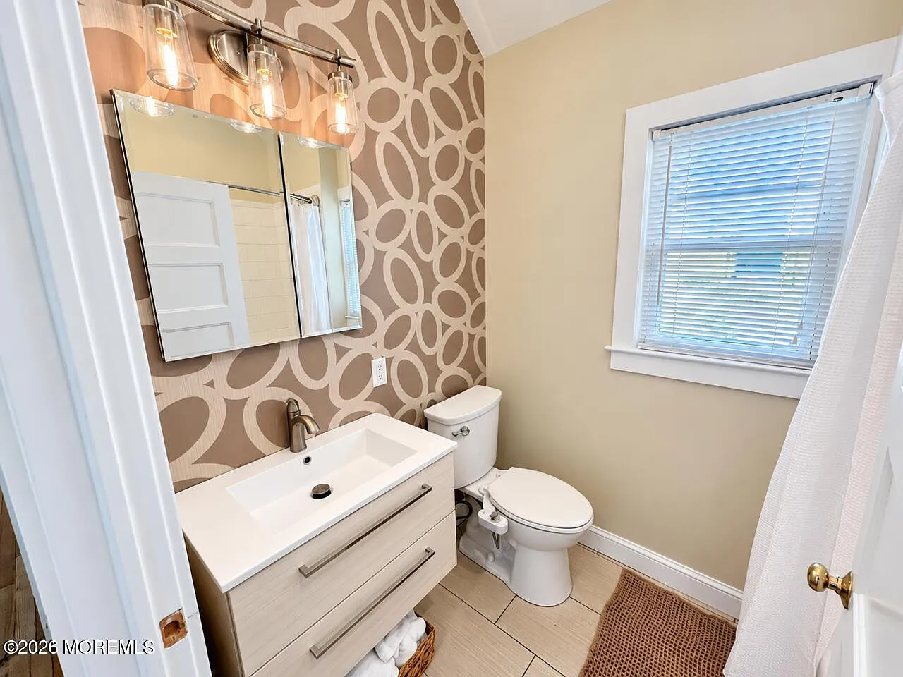 2 bed, 994 sqft, $3,750 — Photo 3