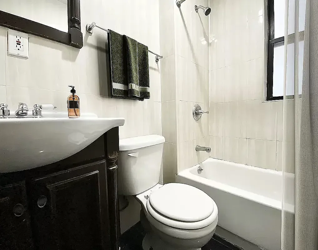 707 Saint Nicholas's Avenue — Photo 4