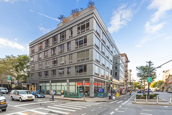 Sold by PAIP | media 1