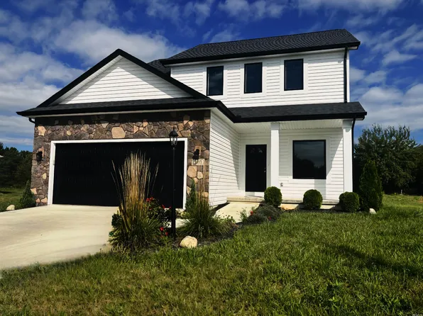 303 Pepper Ridge Dr, North Liberty, IN 46554