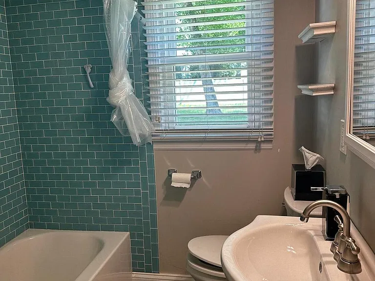 445 Brookside Ave — Photo 10