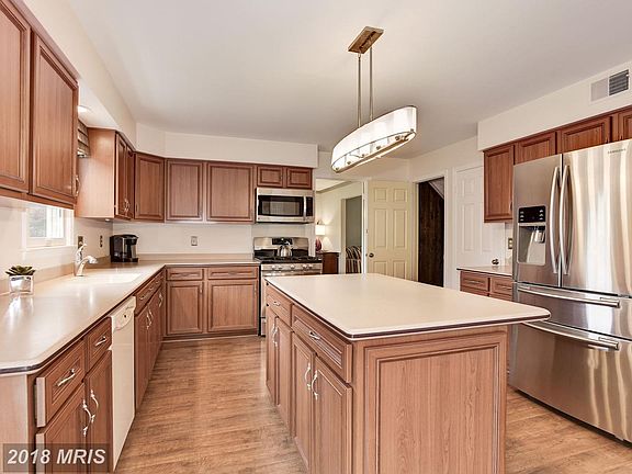 5th image of 8318 Haven Hill Ct