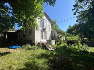 226 Combs Ave, Cotter, AR 72626