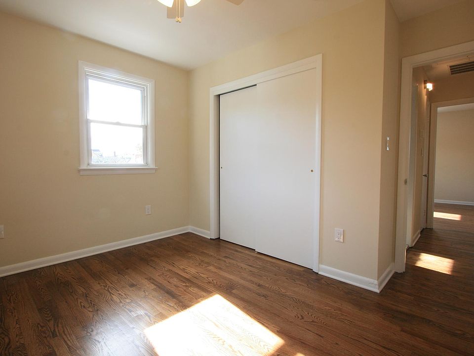 Large well lit bedrooms