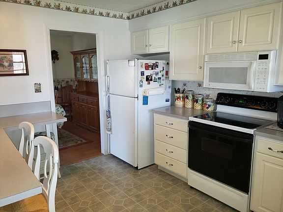 4th image of 2317 Karen Dr