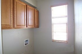 5th image of 2828 Tulare Ct