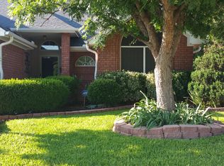 5821 Oak Hill Rd, Watauga, TX 76148