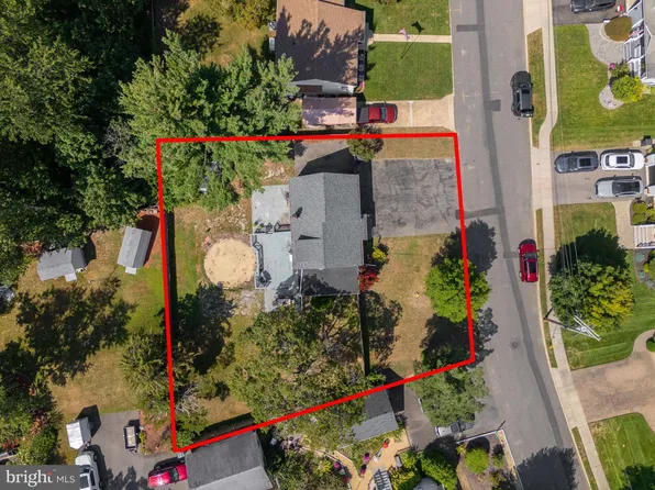 16 Field St, Toms River, NJ 08753