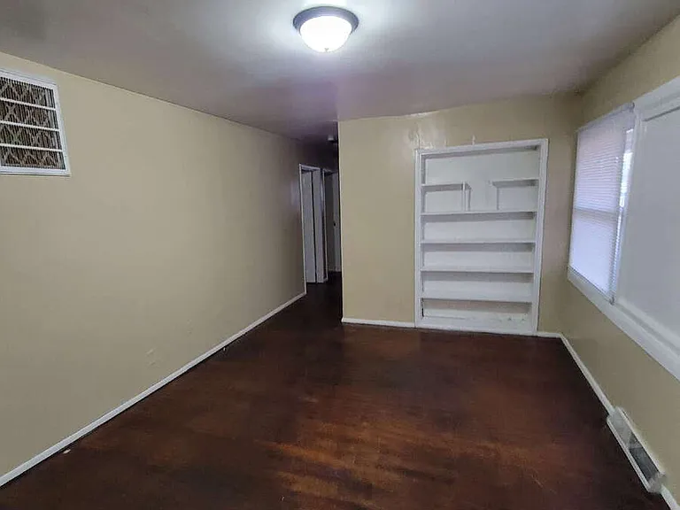 6117 Bettcher Ave — Photo 3