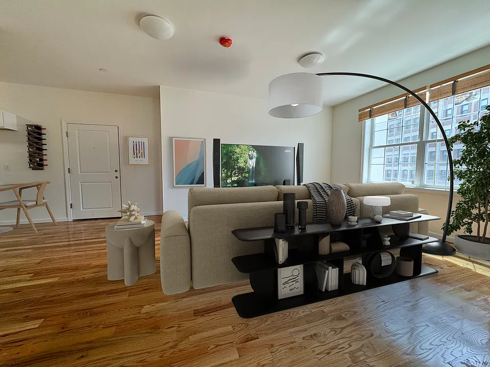 1269 Main St #613