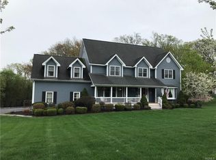 5 Sgt Demeola Rd, Blauvelt, NY 10913