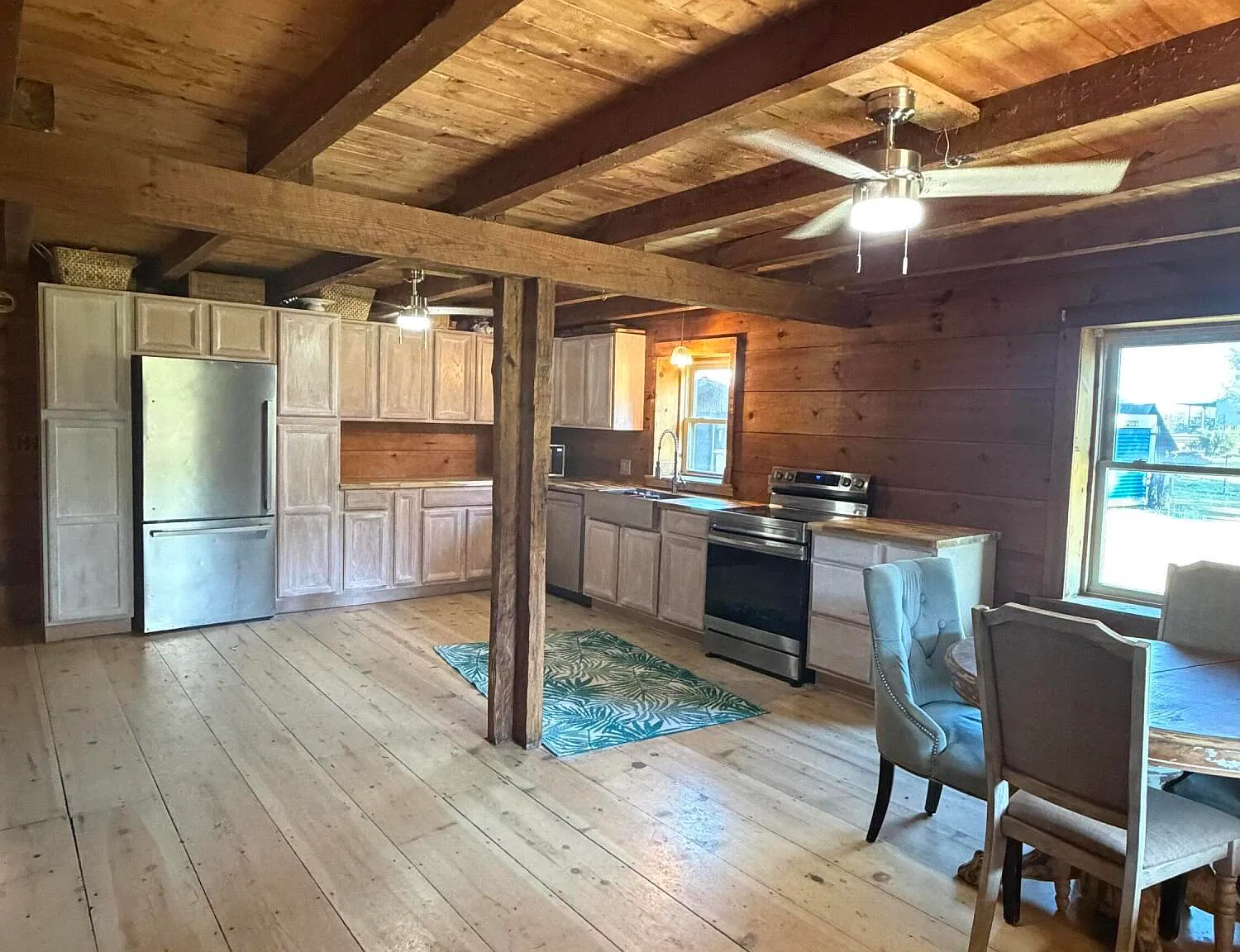 2 bed, 1800 sqft, $2,200 — Photo 4