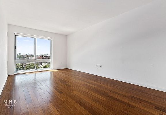 3rd image of 1328 Fulton St Penthouse 203