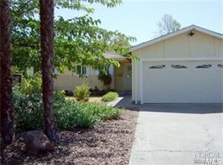 4872 Canyon Dr, Santa Rosa, CA 95409