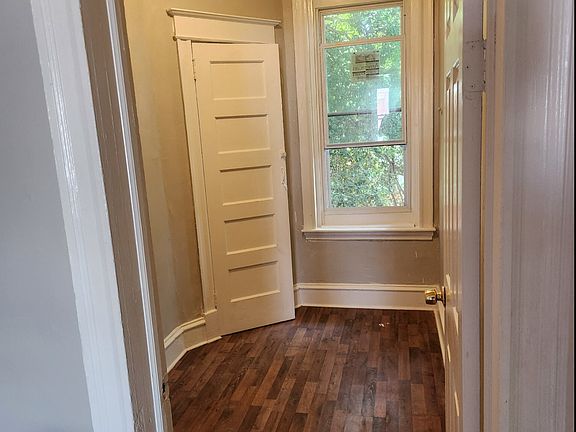 4th image of 1942 S Ithan St