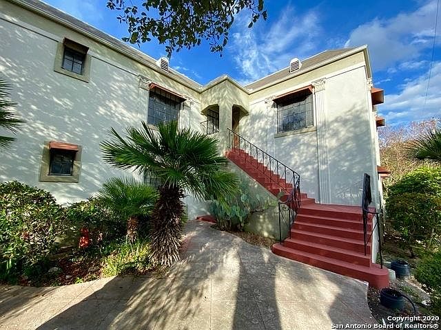 1st image of 203 E Agarita Ave #4