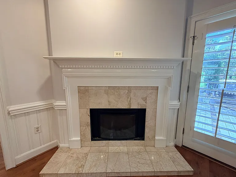 1009 Williamsburg Dr — Photo 16