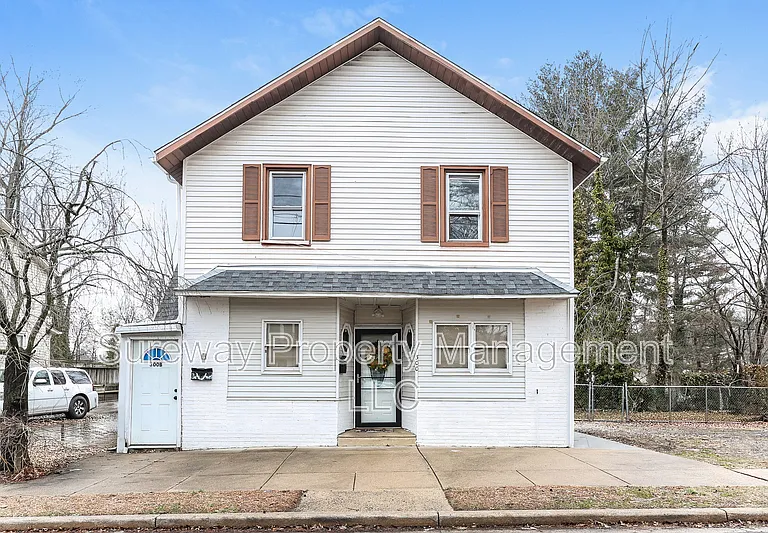 300 Monroe Ave #B — Photo 3