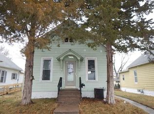 1435 4th St SW, Cedar Rapids, IA 52404