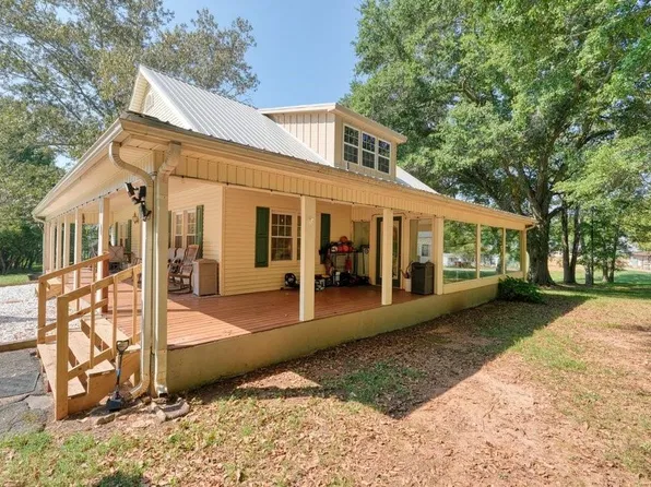 1165 Bartow St, Waleska, GA 30183