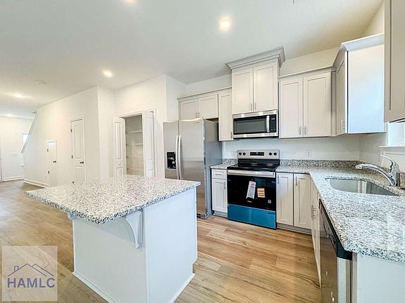 7th image of this home