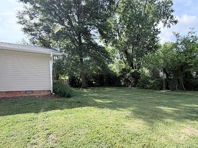 725 Wildflower Ln — Photo 38
