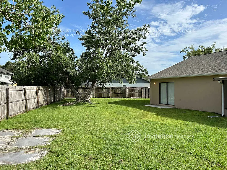 1501 Kestrel Way — Photo 18