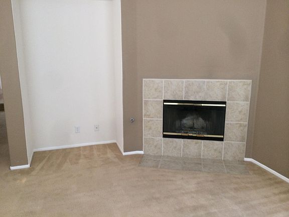 Fireplace located in the living floor