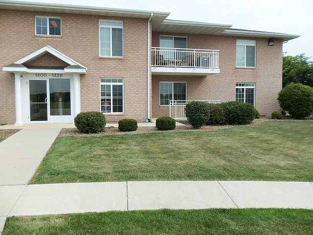 1st image of 1400 Newman Ln #1