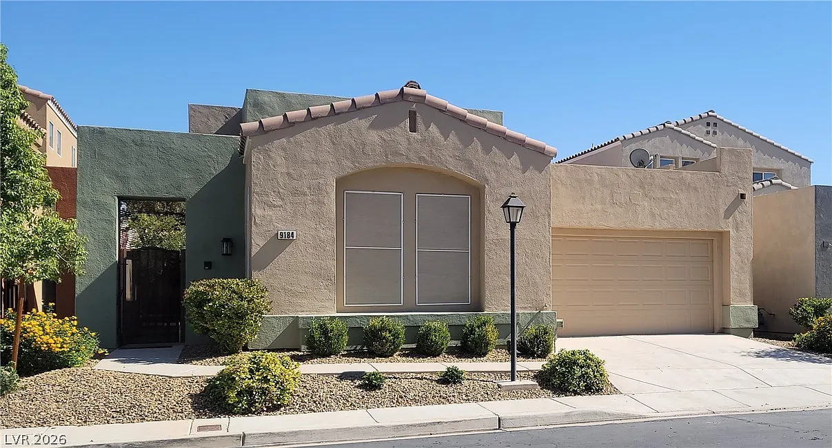3 bed, 2.5 bath, 1977 sqft, $2,150 — Photo 1