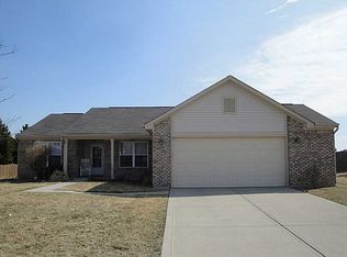 17041 Harbinger Ct, Westfield, IN 46062