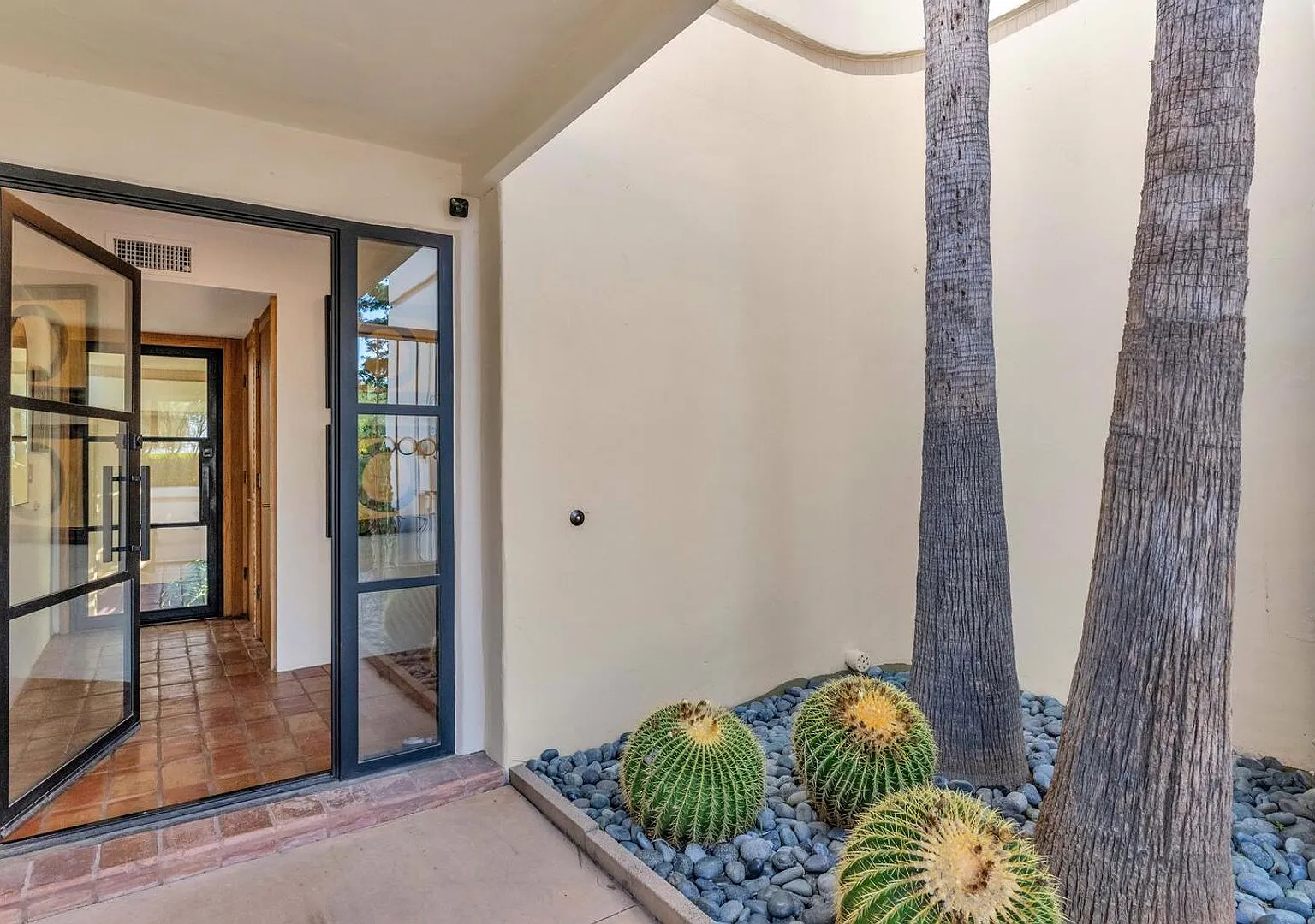 Rates Vary: $9,995 - $17,495 — Photo 3