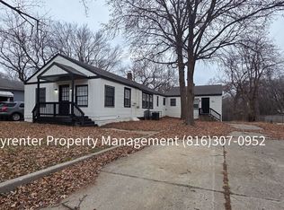 1512 W College St, Independence, MO 64050