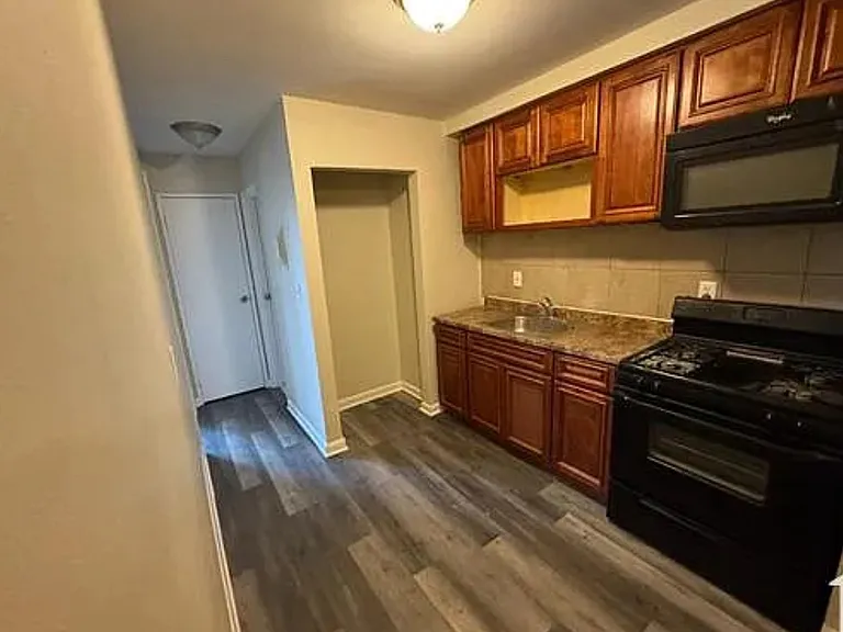 103 Montclair Ave #3 — Photo 1