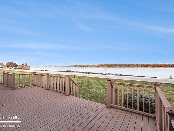 4th image of 2516 River Rd