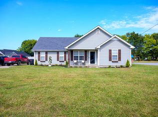 808 Fall Creek Dr, Murfreesboro, TN 37129