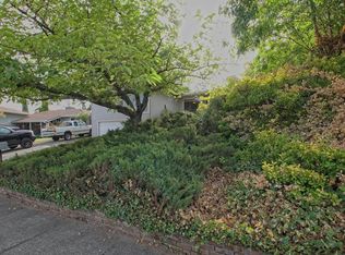 4115 Travona St, Redding, CA 96001