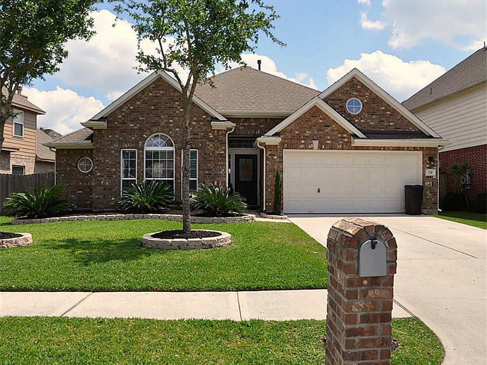 1st image of 719 Almond Pointe